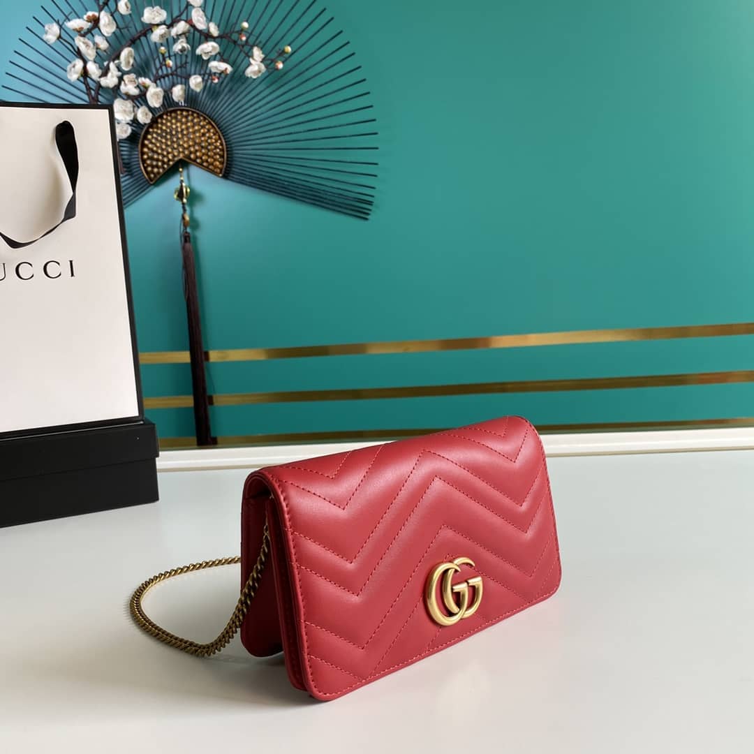 Best Replica Gucci Crossbody Dupe Marmont GG Matelassé 488426 - Colareps
