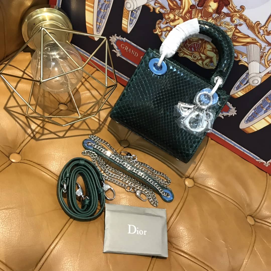 Best Replica Christian Dior Lady Dior 17CM Replica Bag - Colareps