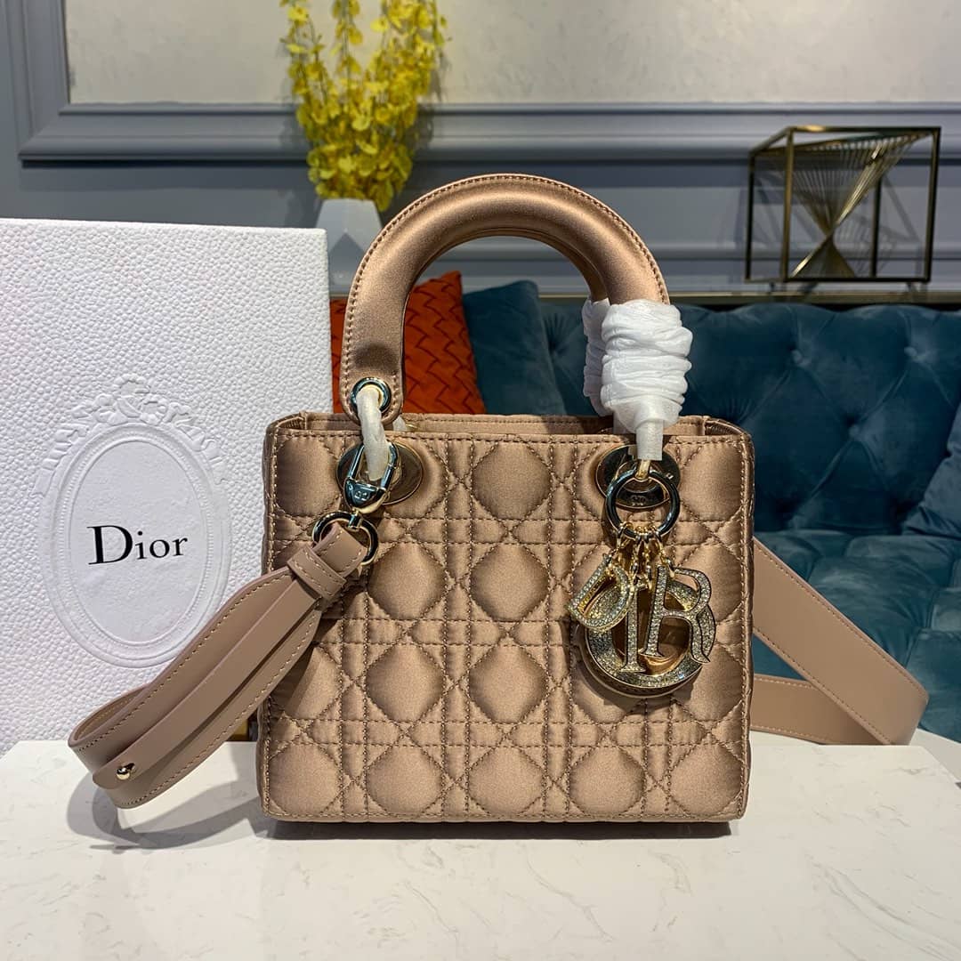 Best Replica Christian Dior Lady Dior 20CM Replica Bag - Colareps