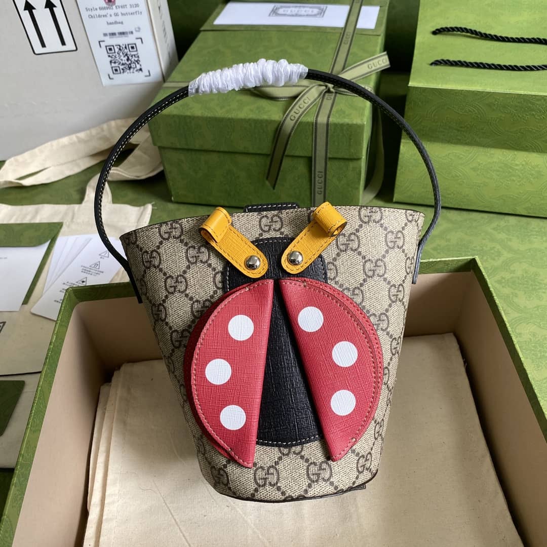 Best Replica Gucci GG Children Ladybug Supreme Canvas Bucket Bag Replica 666277 - Colareps