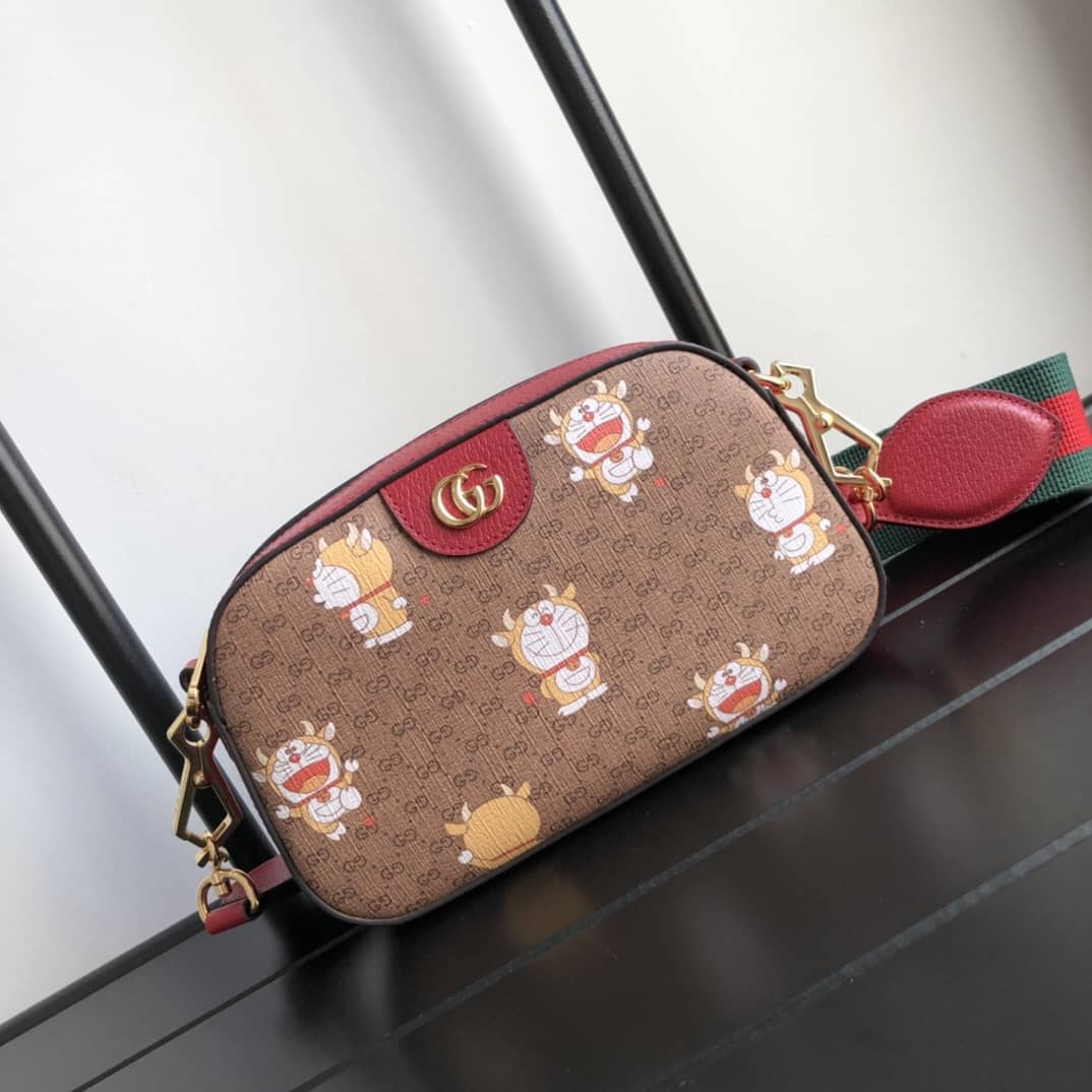 Best Replica Gucci Supreme Canvas Camera Bag Replica Red 574886 - Colareps
