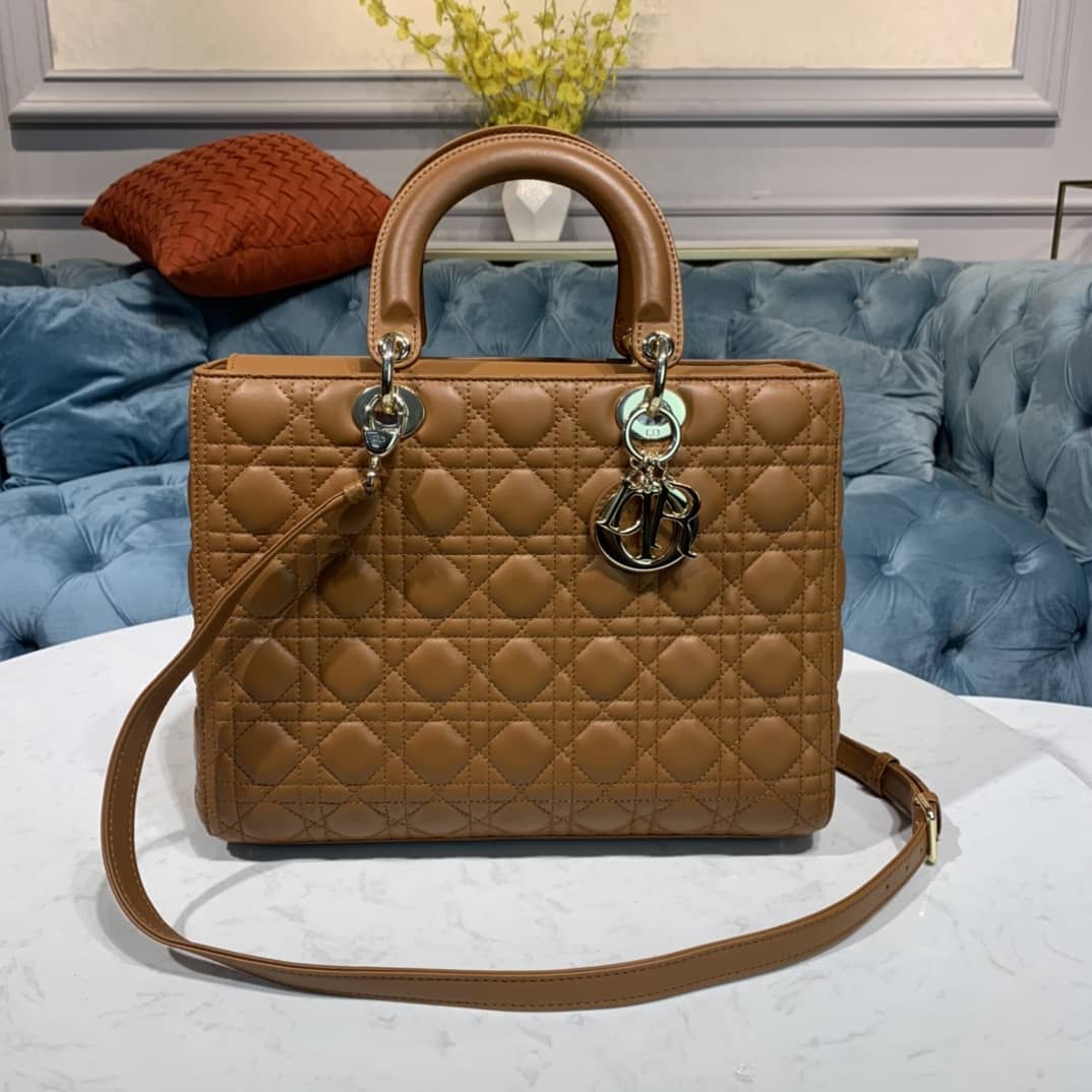 Best Replica Christian Dior Lady Dior 32CM Replica Bag - Colareps