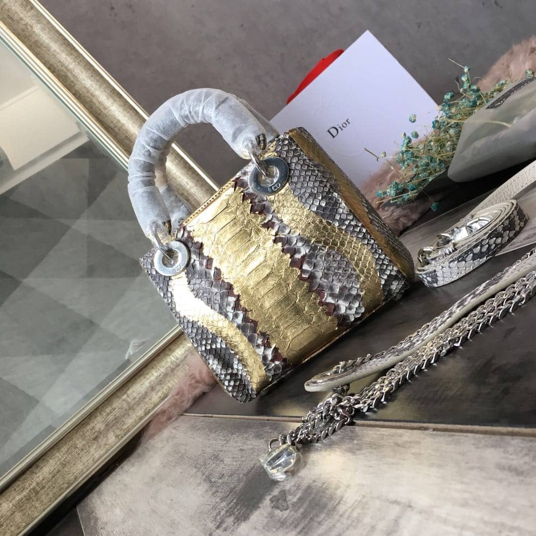 Best Replica Christian Dior Lady Dior 17CM Replica Bag - Colareps