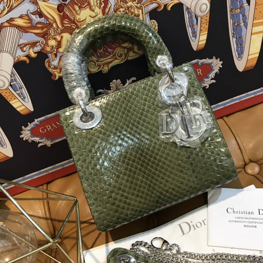 Best Replica Christian Dior Lady Dior 17CM Replica Bag - Colareps