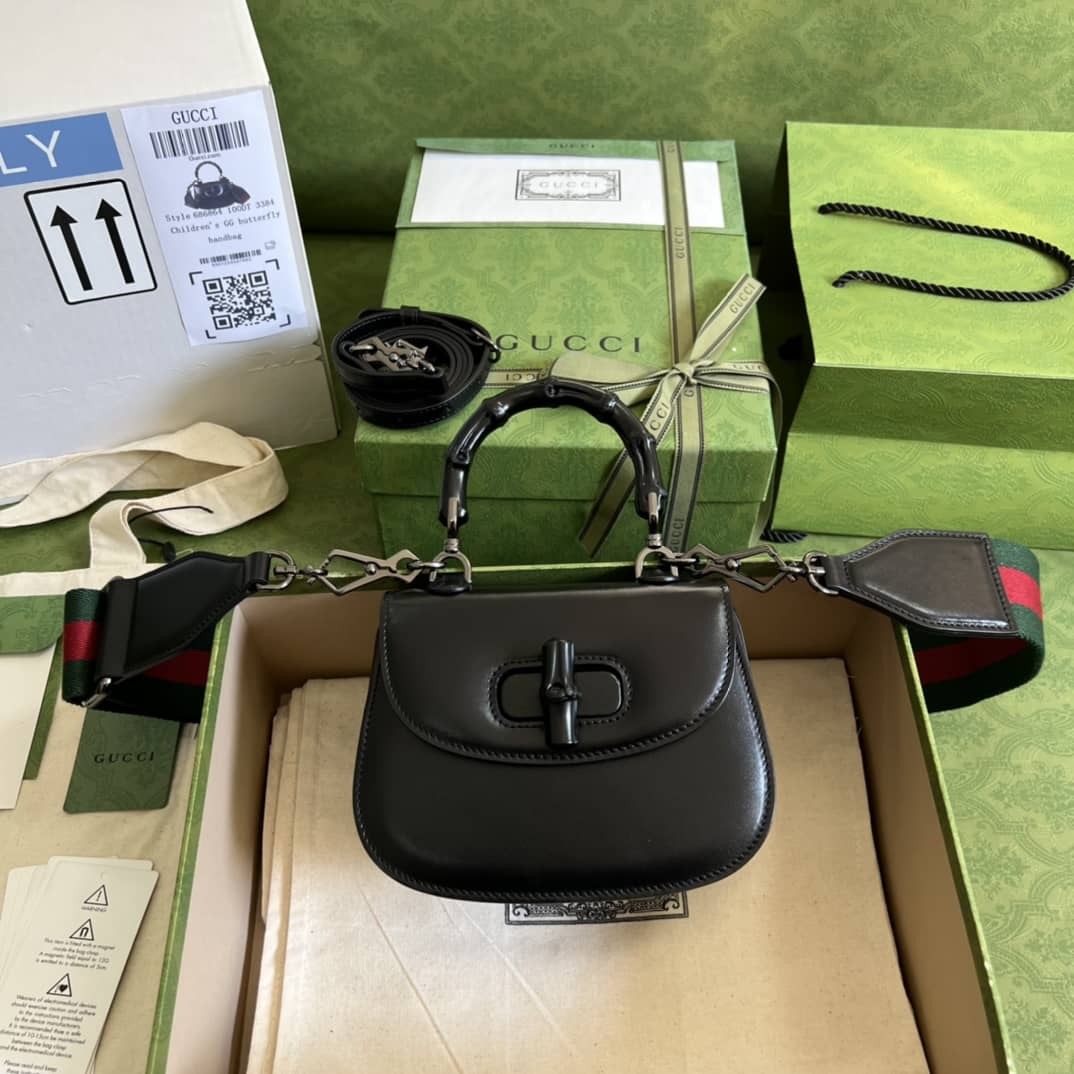 Best Replica Gucci Bamboo Mini Top Handle Bag Replica 686864 - Colareps