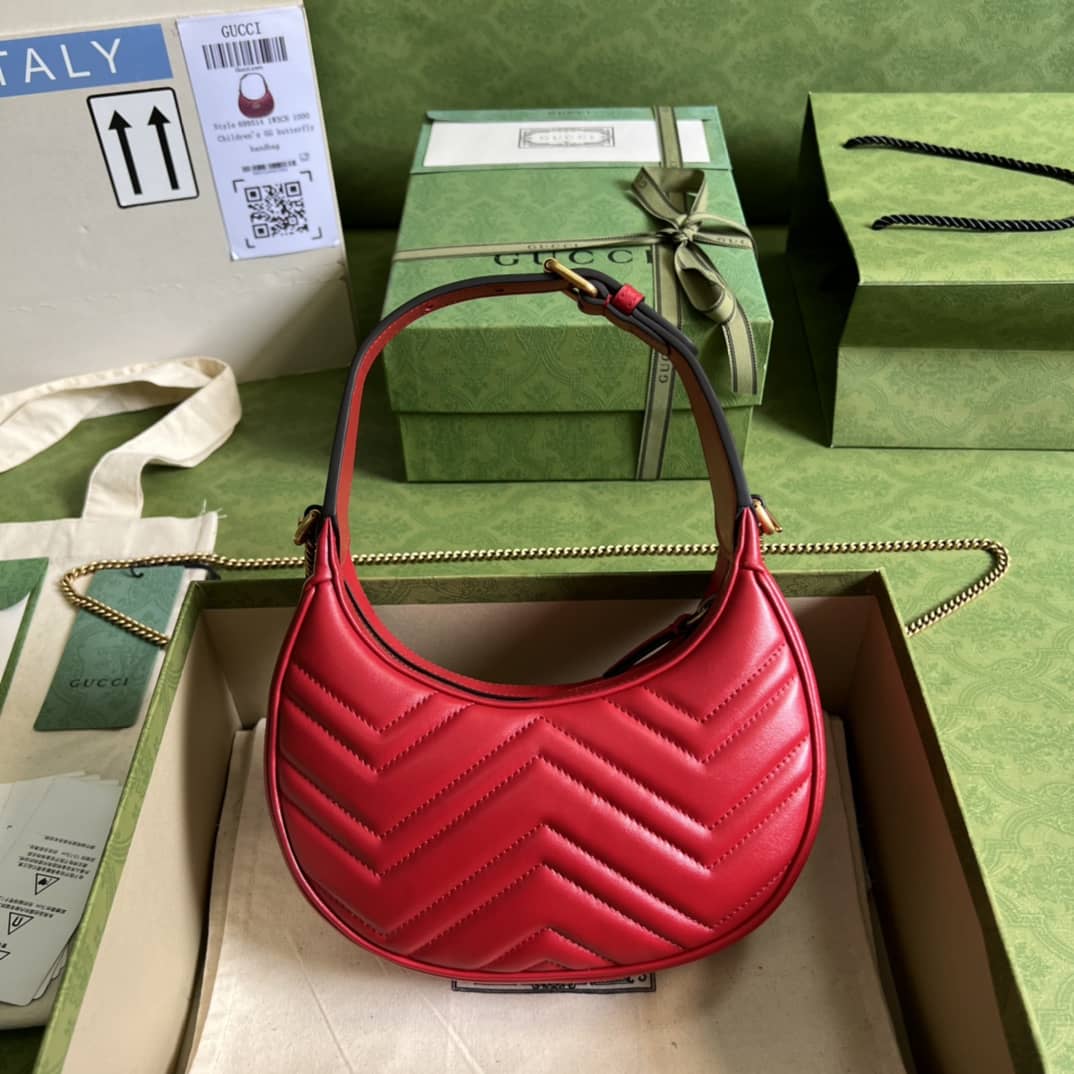 Best Replica Gucci GG Marmont Half-moon-shaped Mini Red 699514 Replica Hobo Bag - Colareps