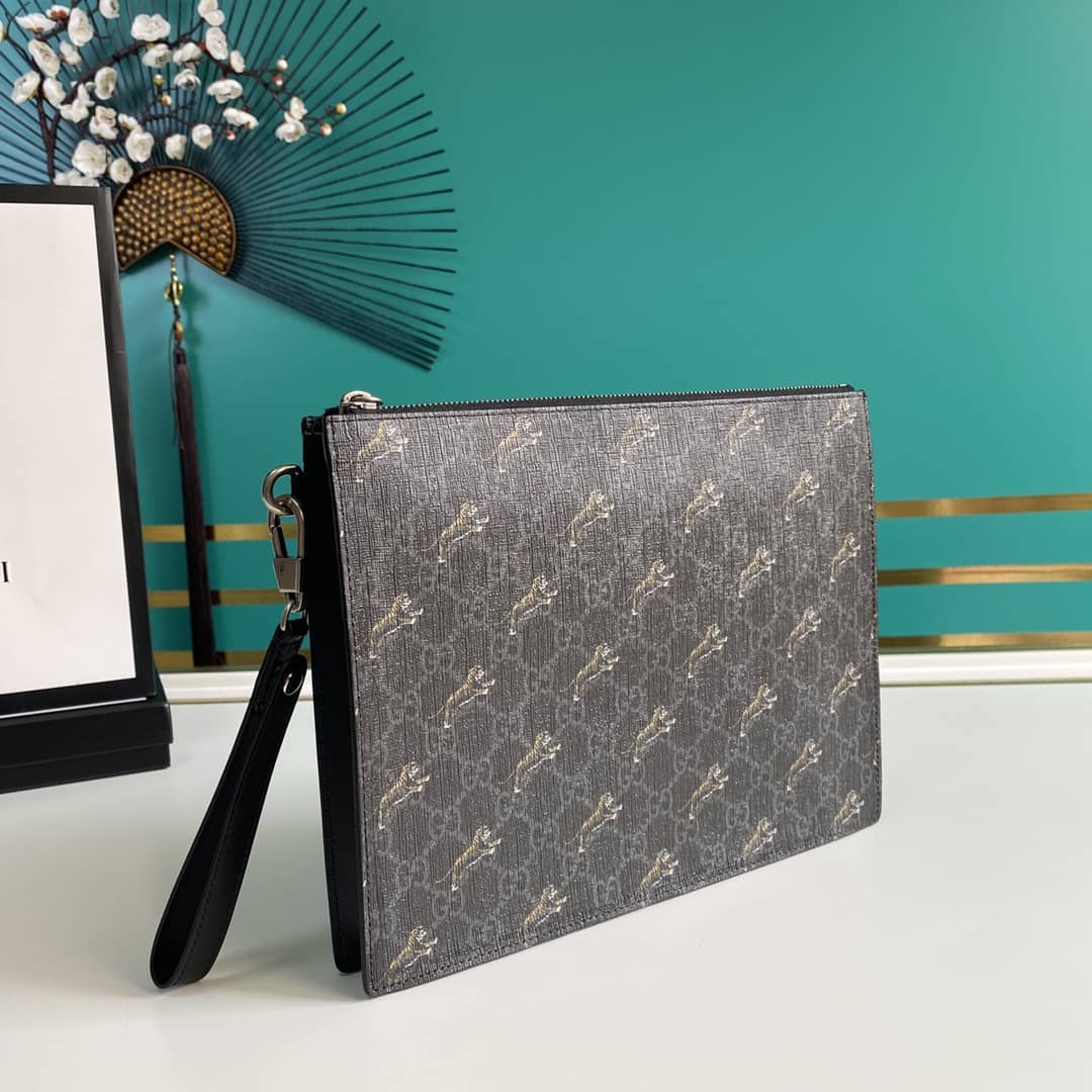 Best Replica Gucci GG Supreme Tiger Print Wristlet Pouch Replica 575136 - Colareps