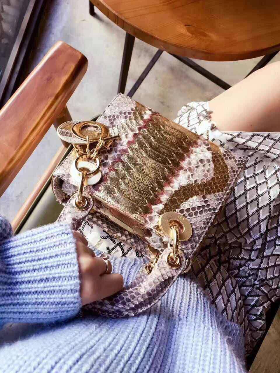 Best Replica Christian Dior Lady Dior 17CM Replica Bag - Colareps