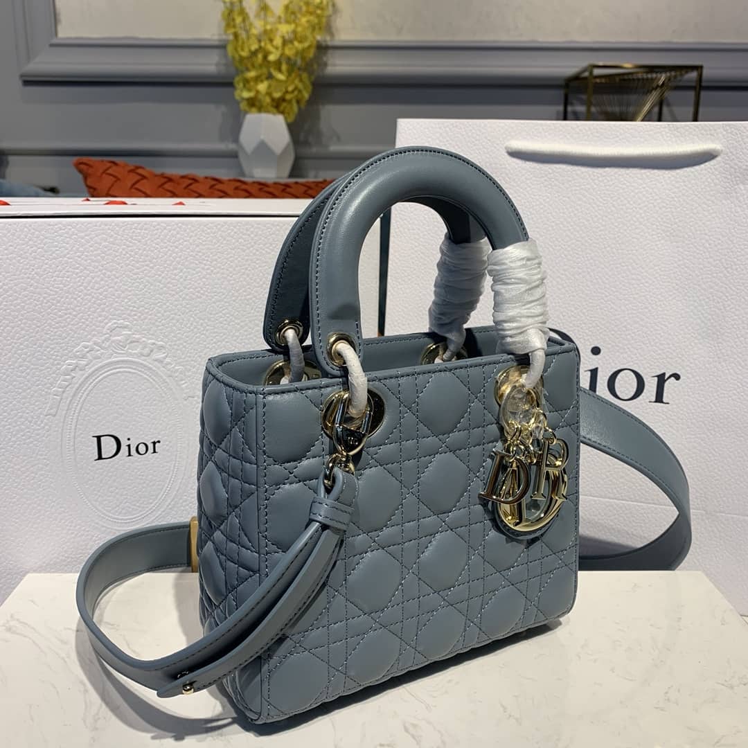 Best Replica Christian Dior Lady Dior 20CM Replica Bag - Colareps