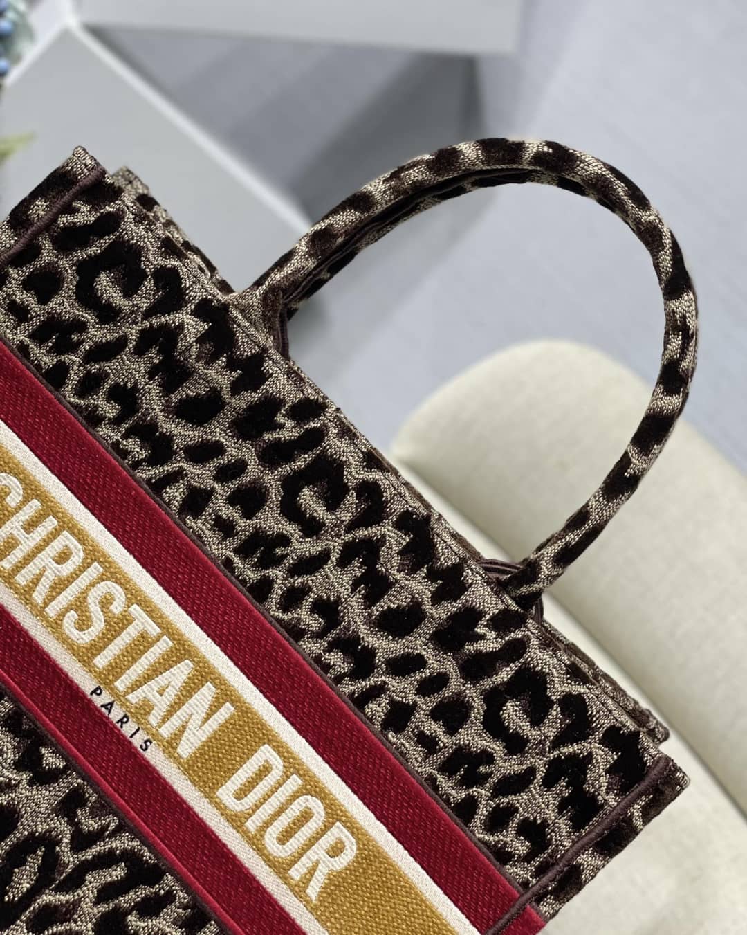 Best Replica Christian Dior CD Book Embroidery Replica Tote - Colareps