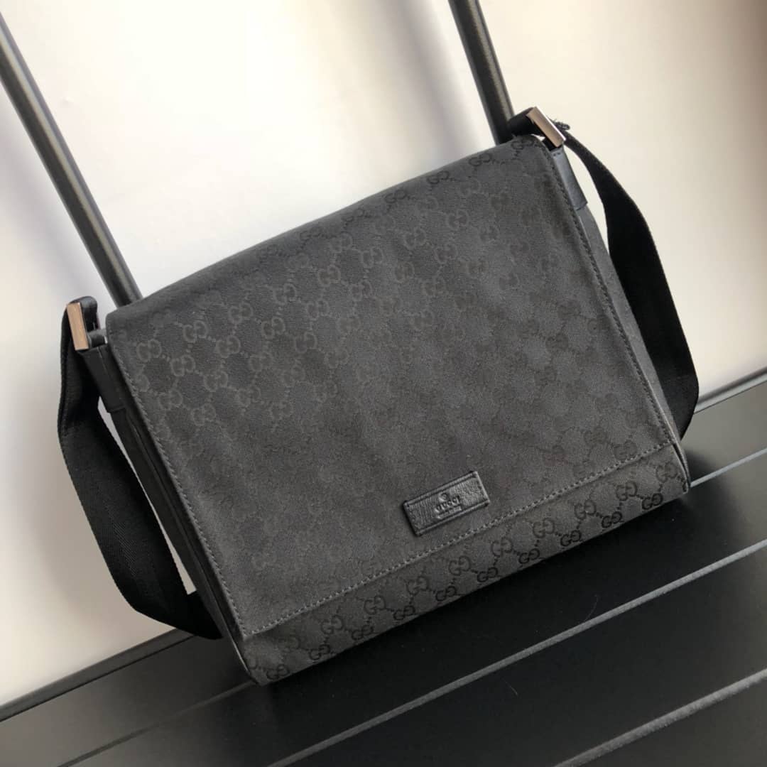 Best Replica Gucci GG Canvas Messenger Bag Replica Black 146236 - Colareps