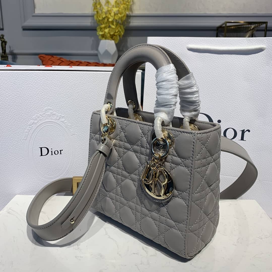 Best Replica Christian Dior Lady Dior 20CM Replica Bag - Colareps
