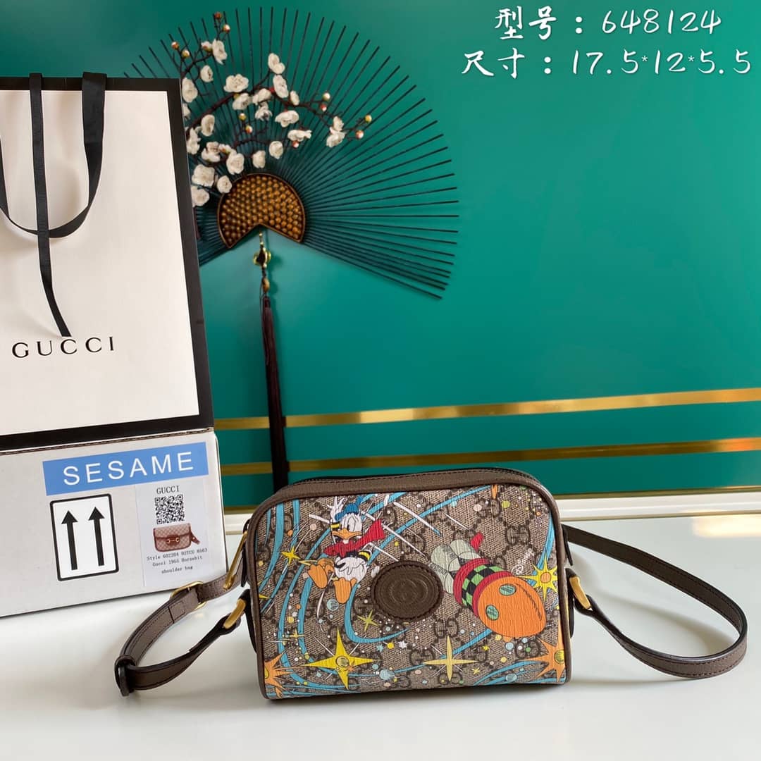 Best Replica Gucci GG Disney Donald Duck Shoulder Bag Replica 648124 - Colareps
