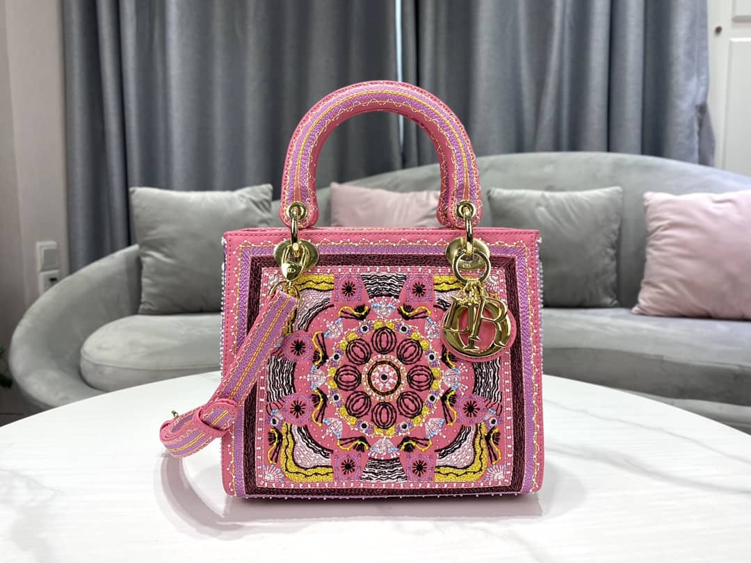 Best Replica Christian Dior Lady Dior 24CM Replica Bag - Colareps