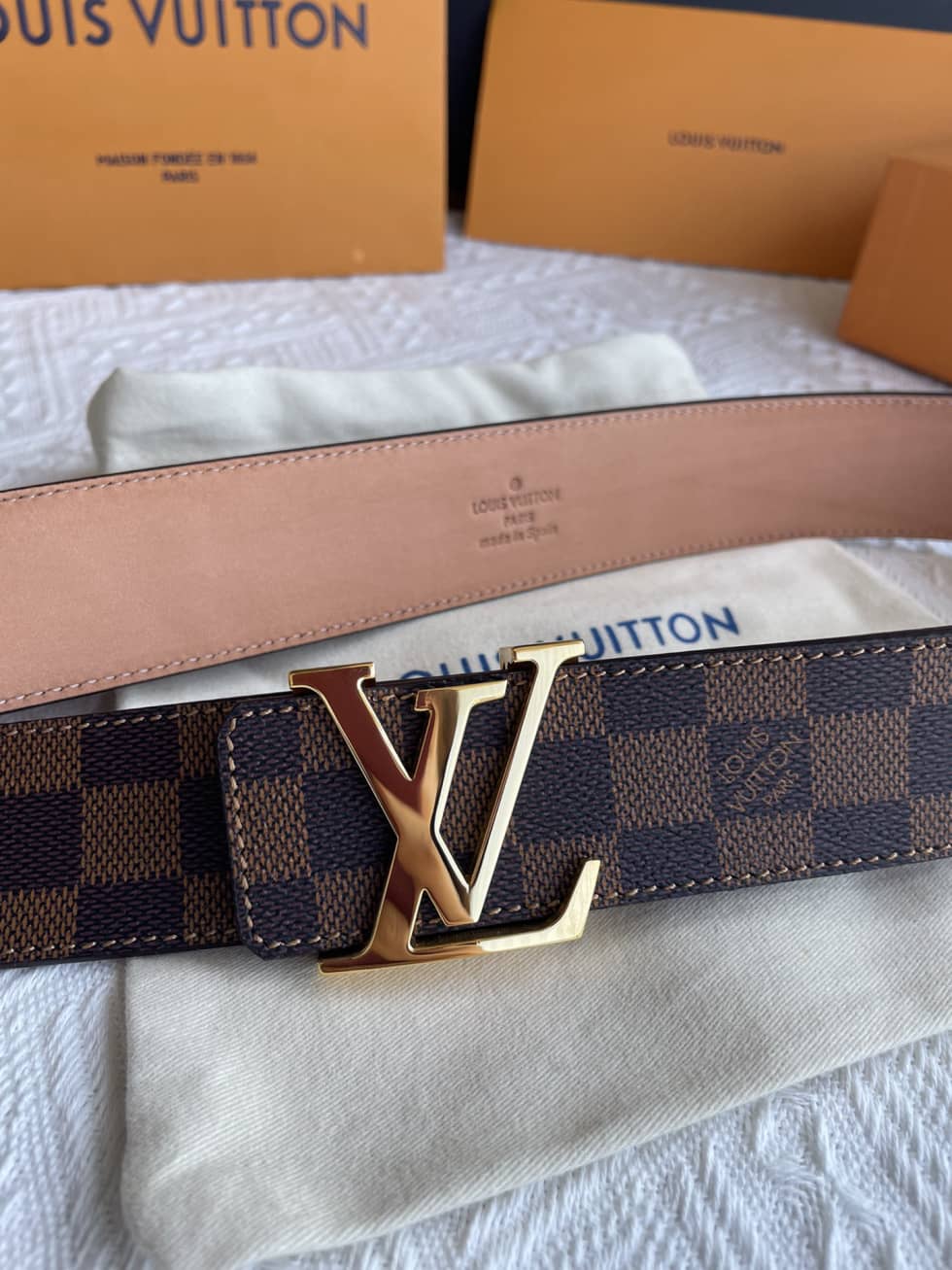 Best Replica Knockoff Louis Vuitton Logo Belt 38mm - Colareps