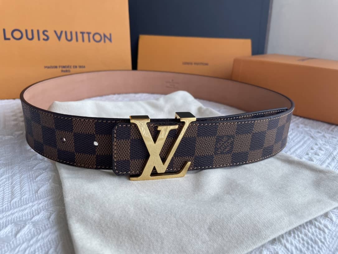 Best Replica Knockoff Louis Vuitton Logo Belt 38mm - Colareps