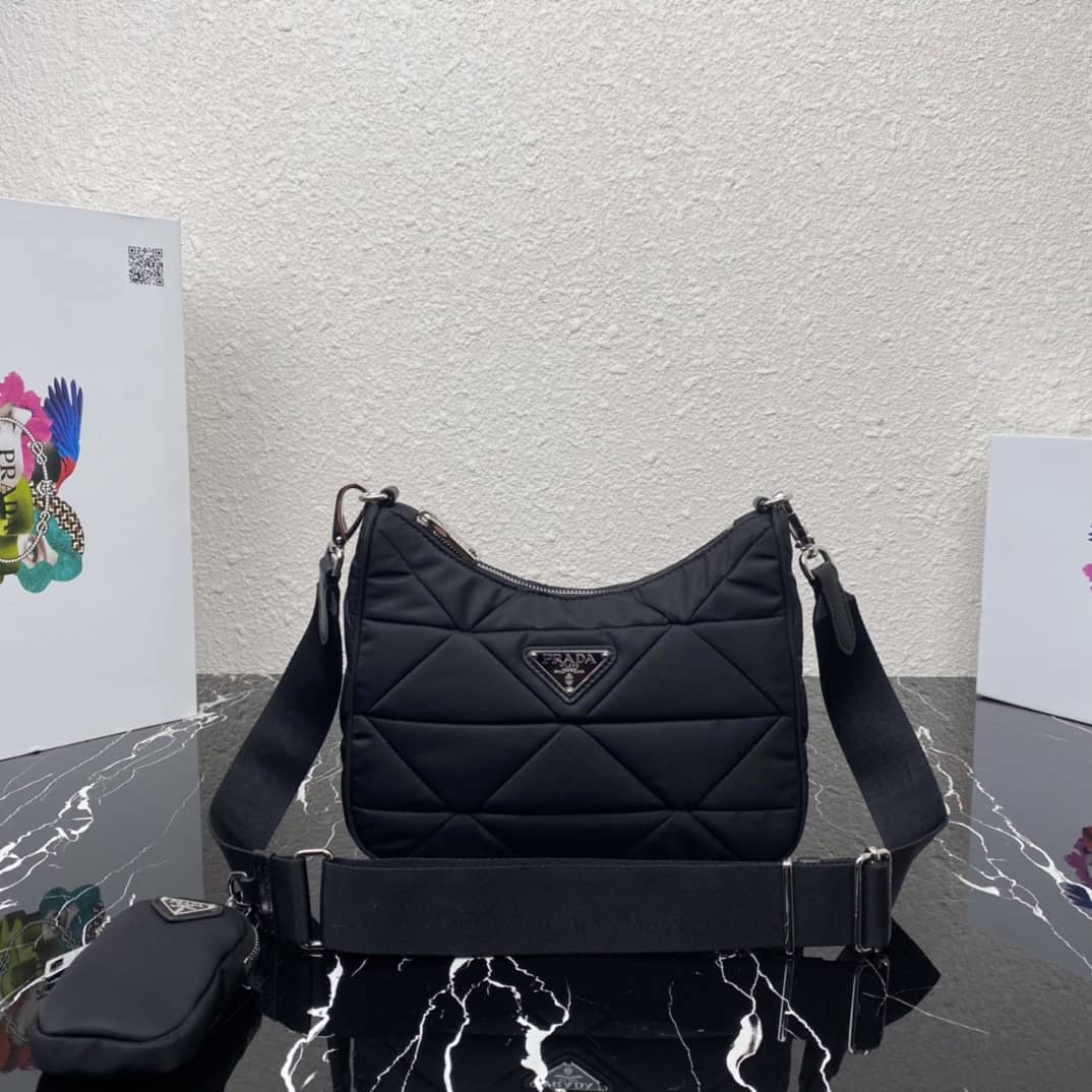 Best Replica Prada Re-Edition 2005 Replica Hobo Bag - Colareps