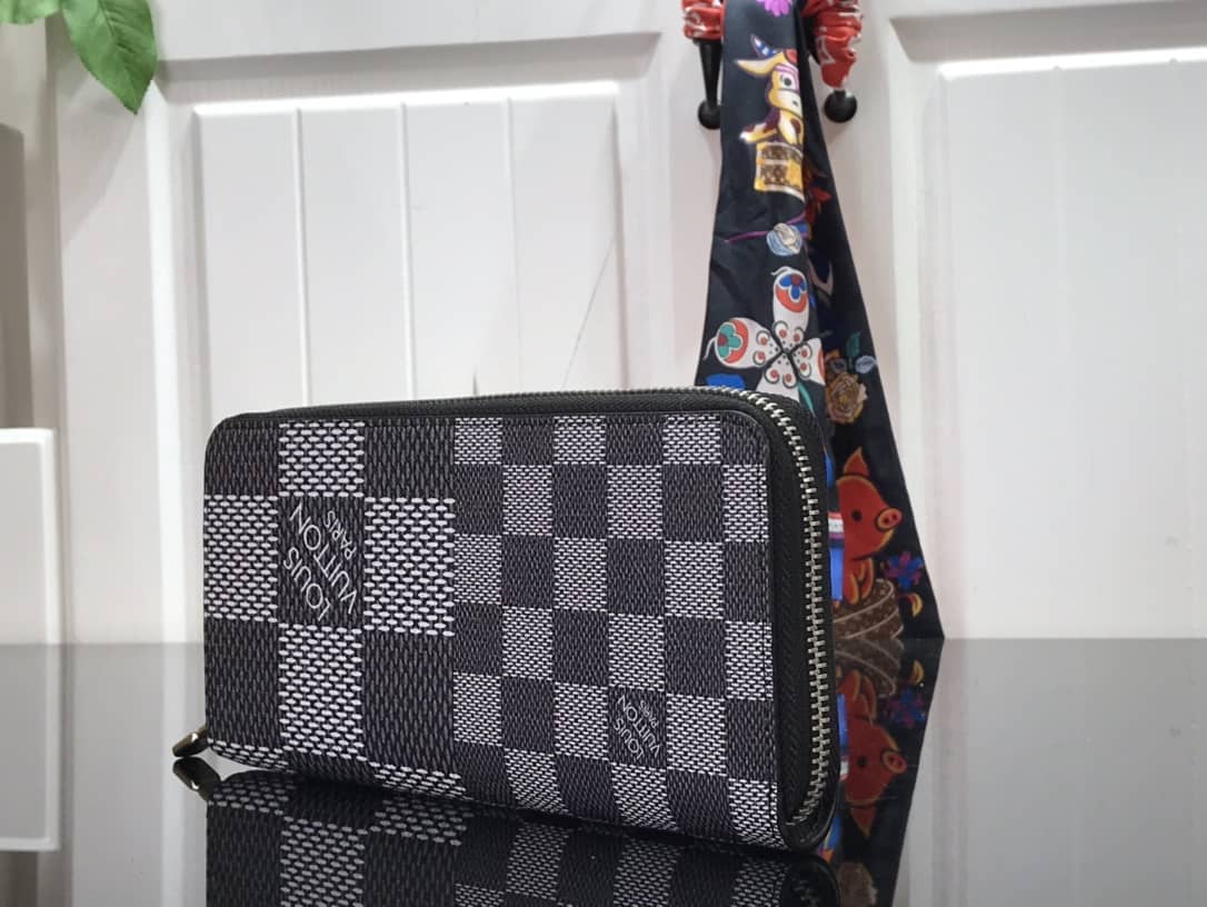 Best Replica Louis Vuitton Wallet Replica Vertical Damier Infini Leather ZippyN60442 - Colareps