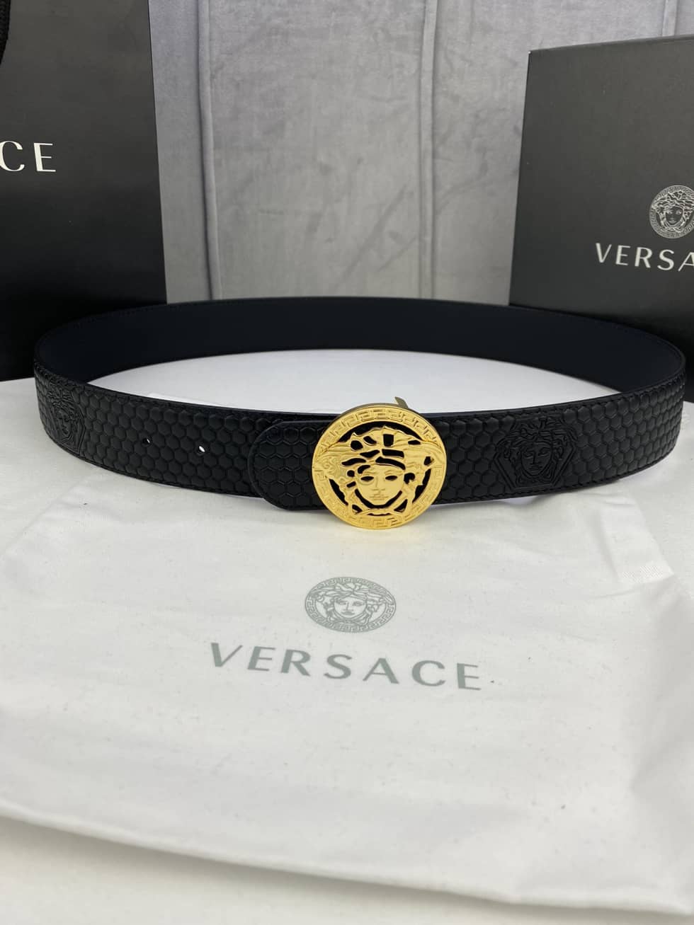Best Replica Knockoff Versace Logo Belt 40mm - Colareps