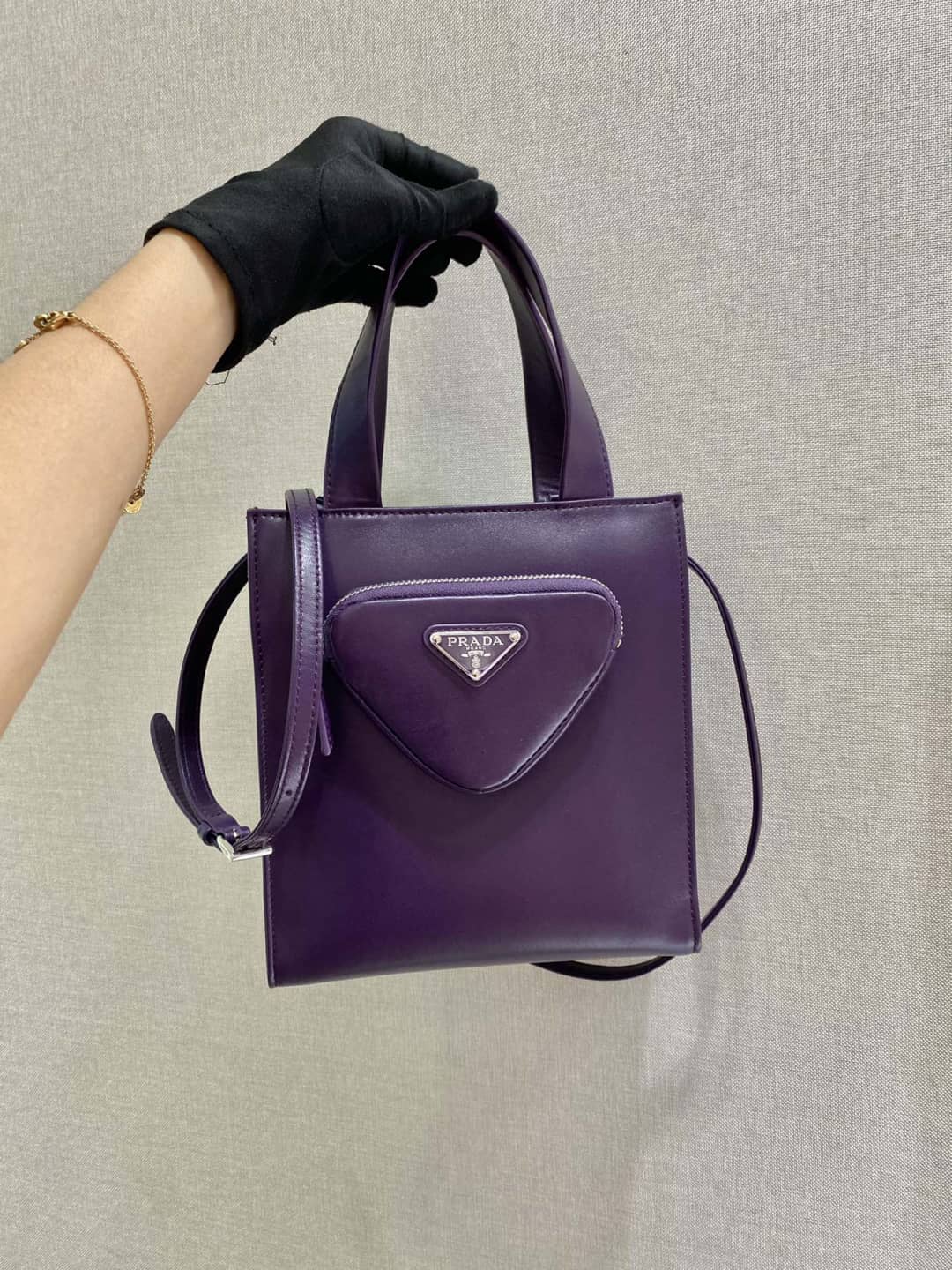 Best Replica Prada Nappa Leather Replica Tote - Colareps