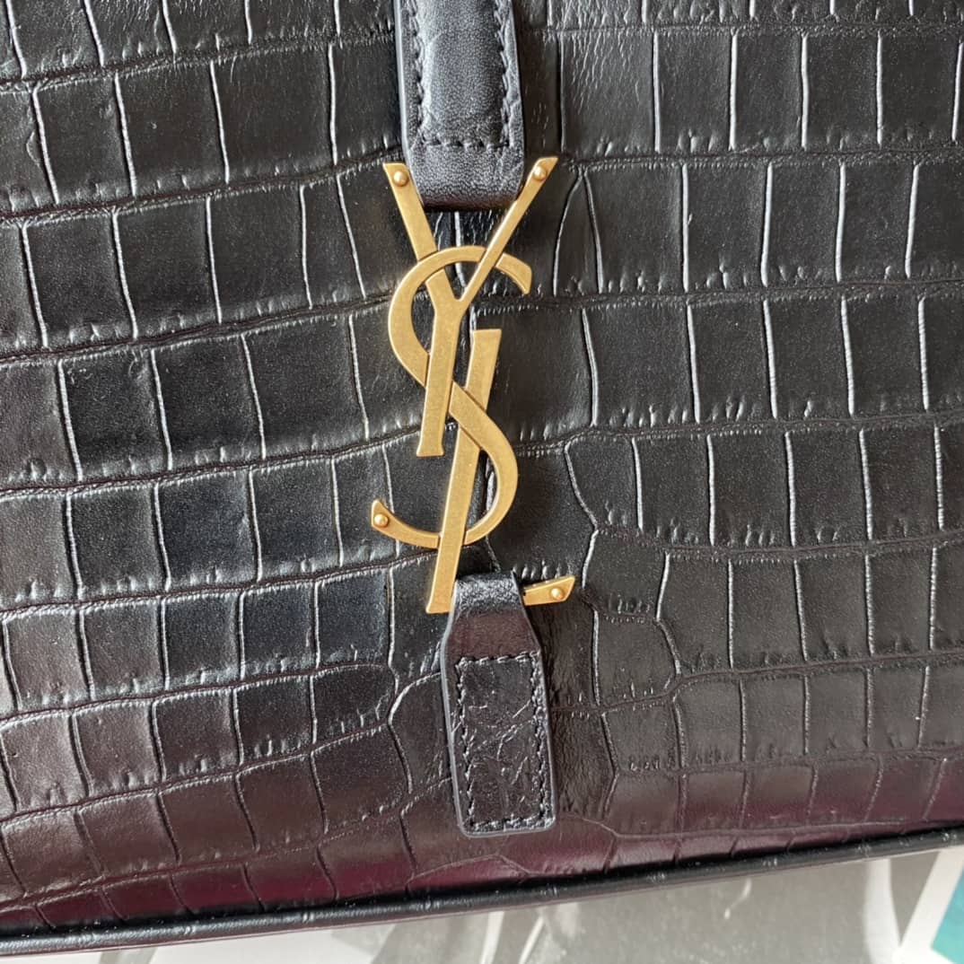 Best Replica YSL Dupes Bags Le 5  7 Smooth Leather Replica Hobo Bag - Colareps