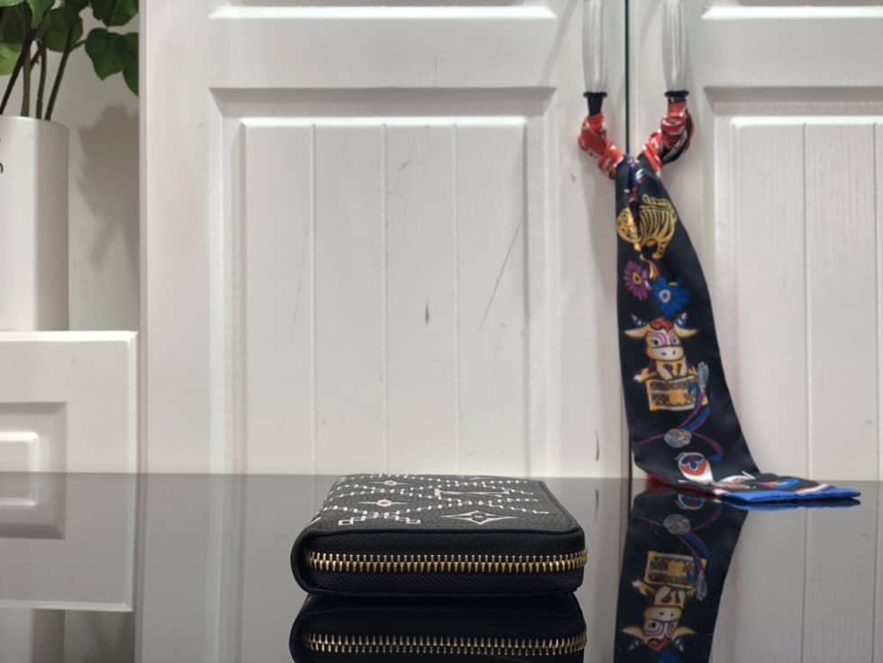 Best Replica Louis Vuitton Wallet Dupe Zippy Monogram Empreinte Leather Black M81141 - Colareps