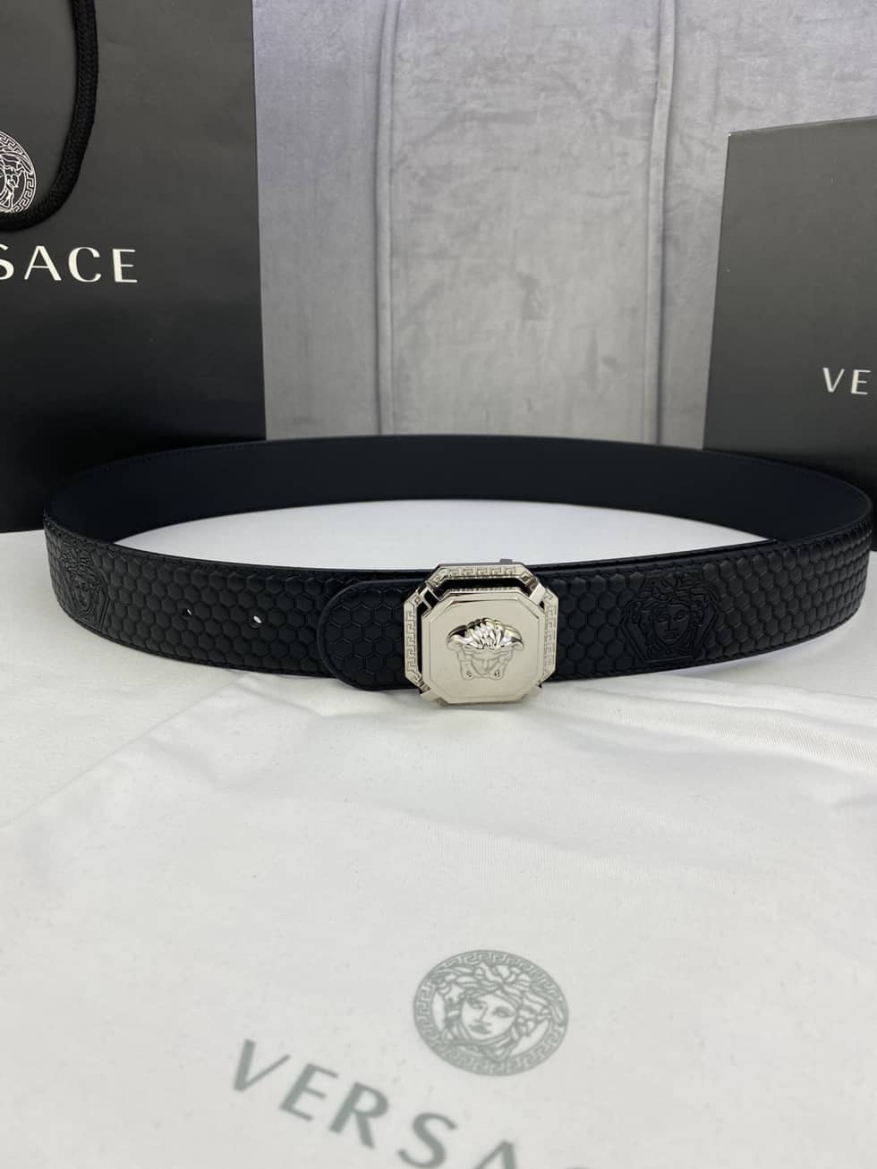Best Replica Fake Versace Logo Belt 40mm - Colareps