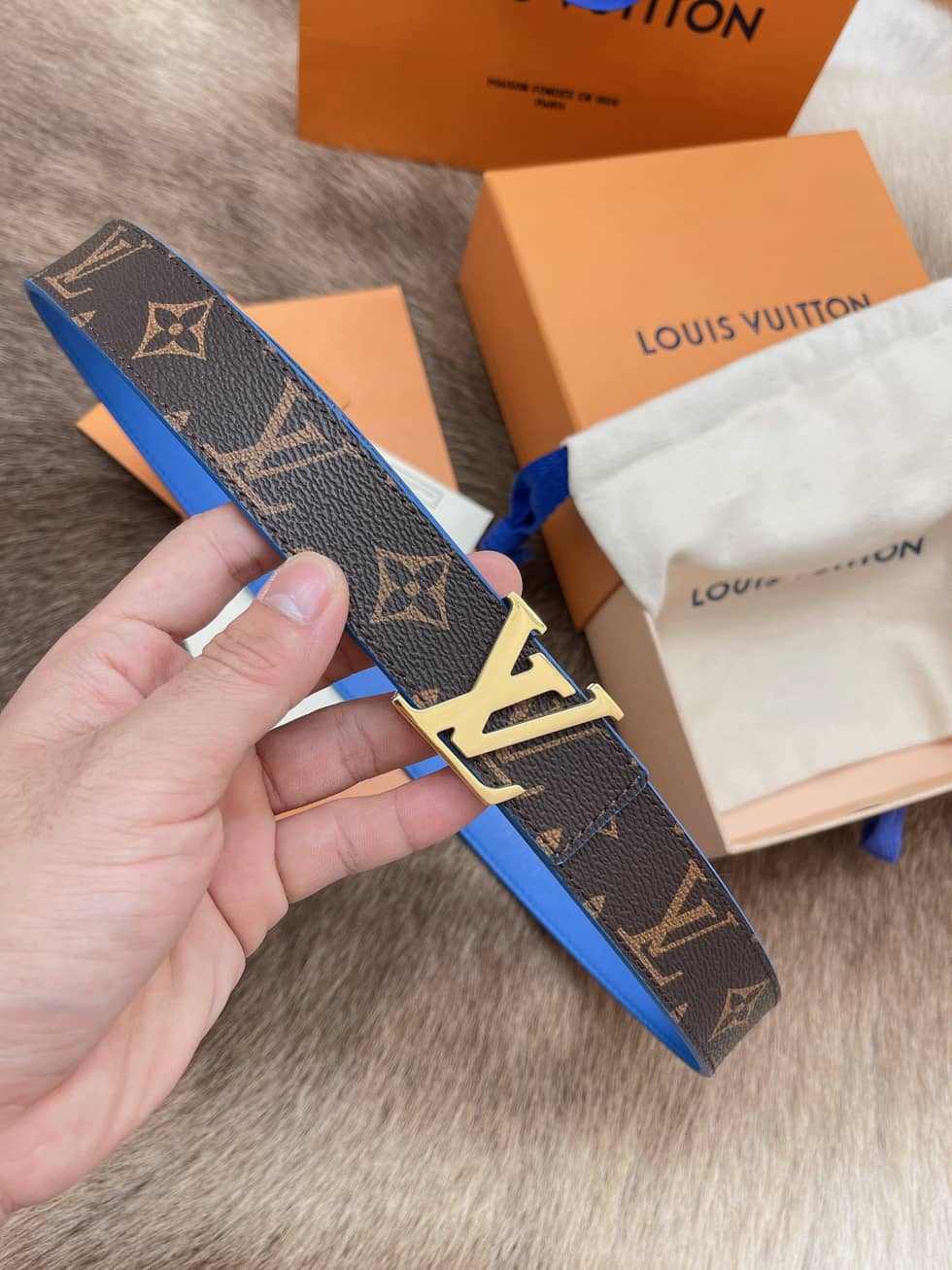Best Replica Fake Louis Vuitton Logo Belt 30mm - Colareps