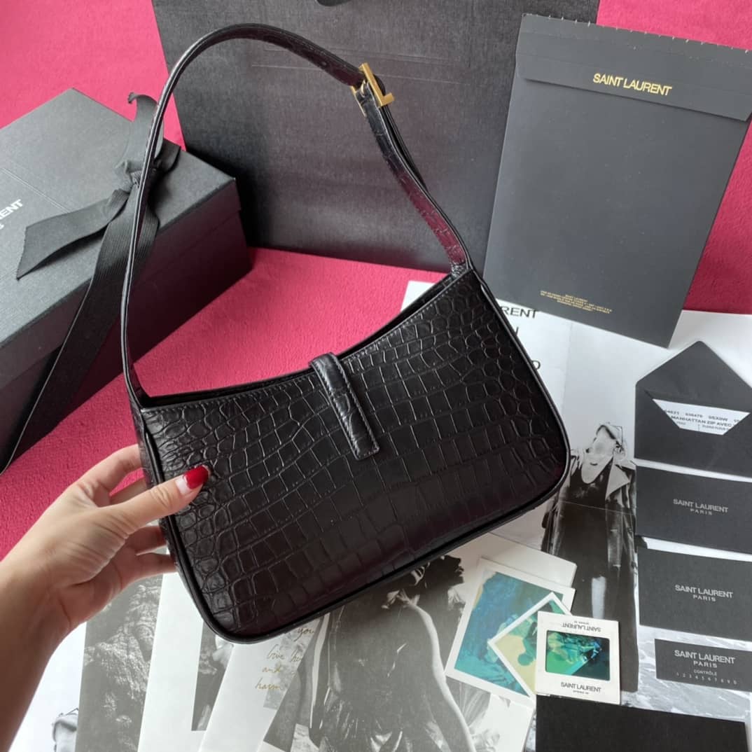 Best Replica YSL Dupes Bags Le 5  7 Smooth Leather Replica Hobo Bag - Colareps