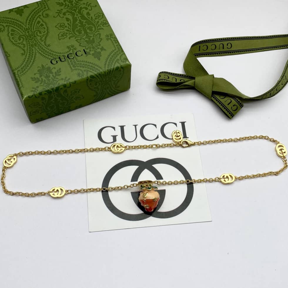 Best Replica Wholesale Gucci Logo Necklace - Colareps