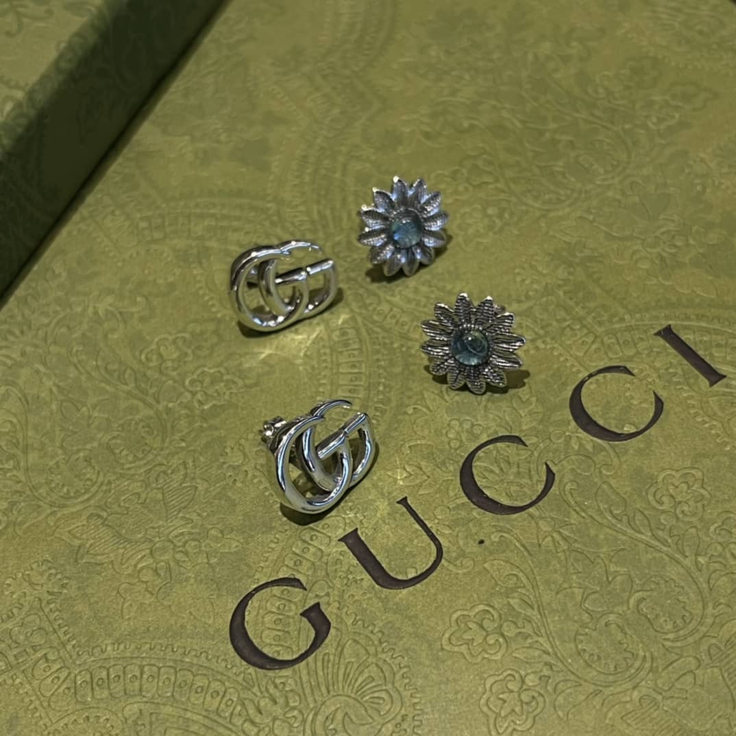Best Replica Knockoff Gucci Logo Earring - Colareps