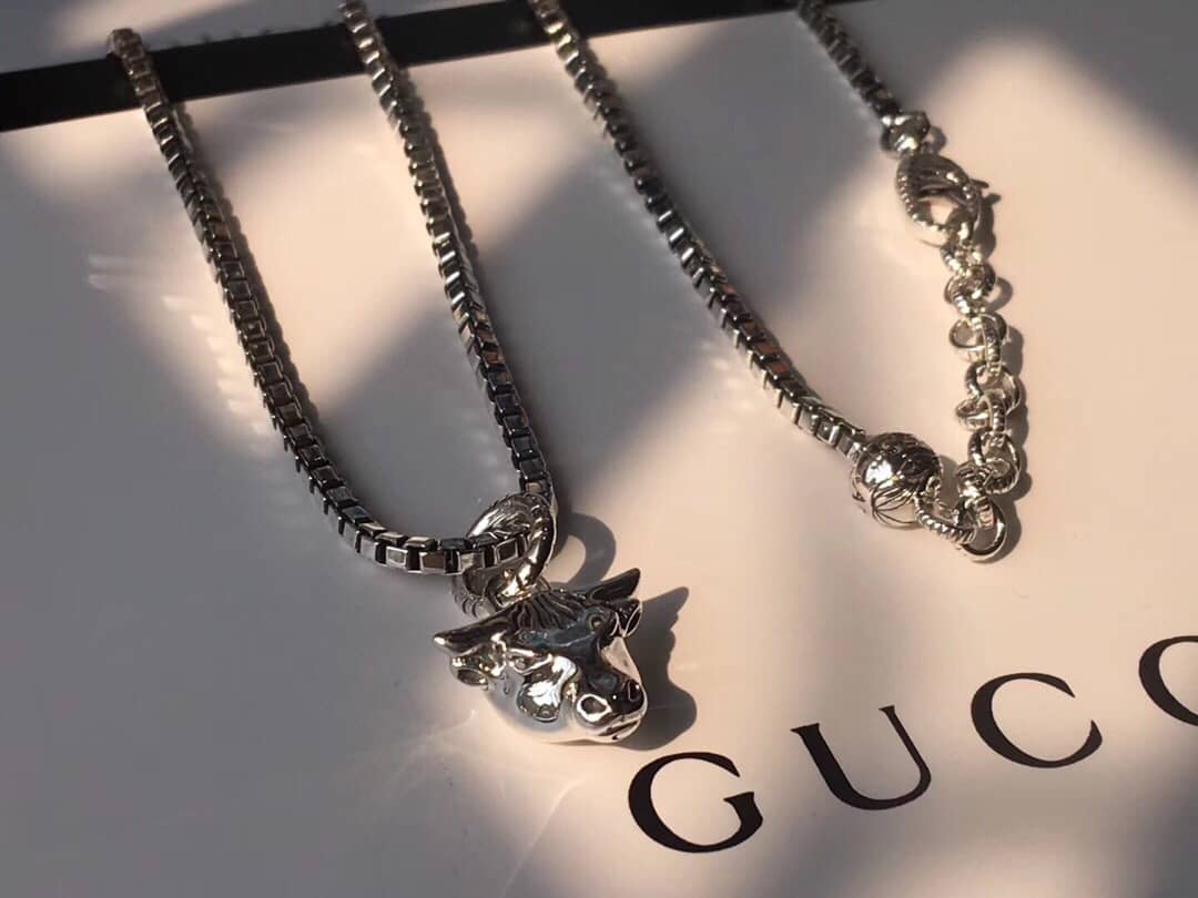 Best Replica Knockoff Gucci Logo Necklace - Colareps