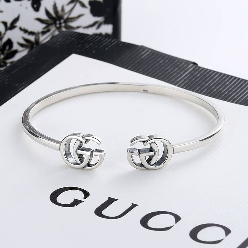 Best Replica Fake Gucci Logo Bracelet - Colareps