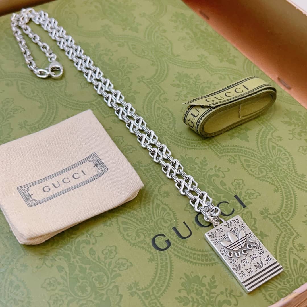 Best Replica Fake Gucci Logo Necklace - Colareps