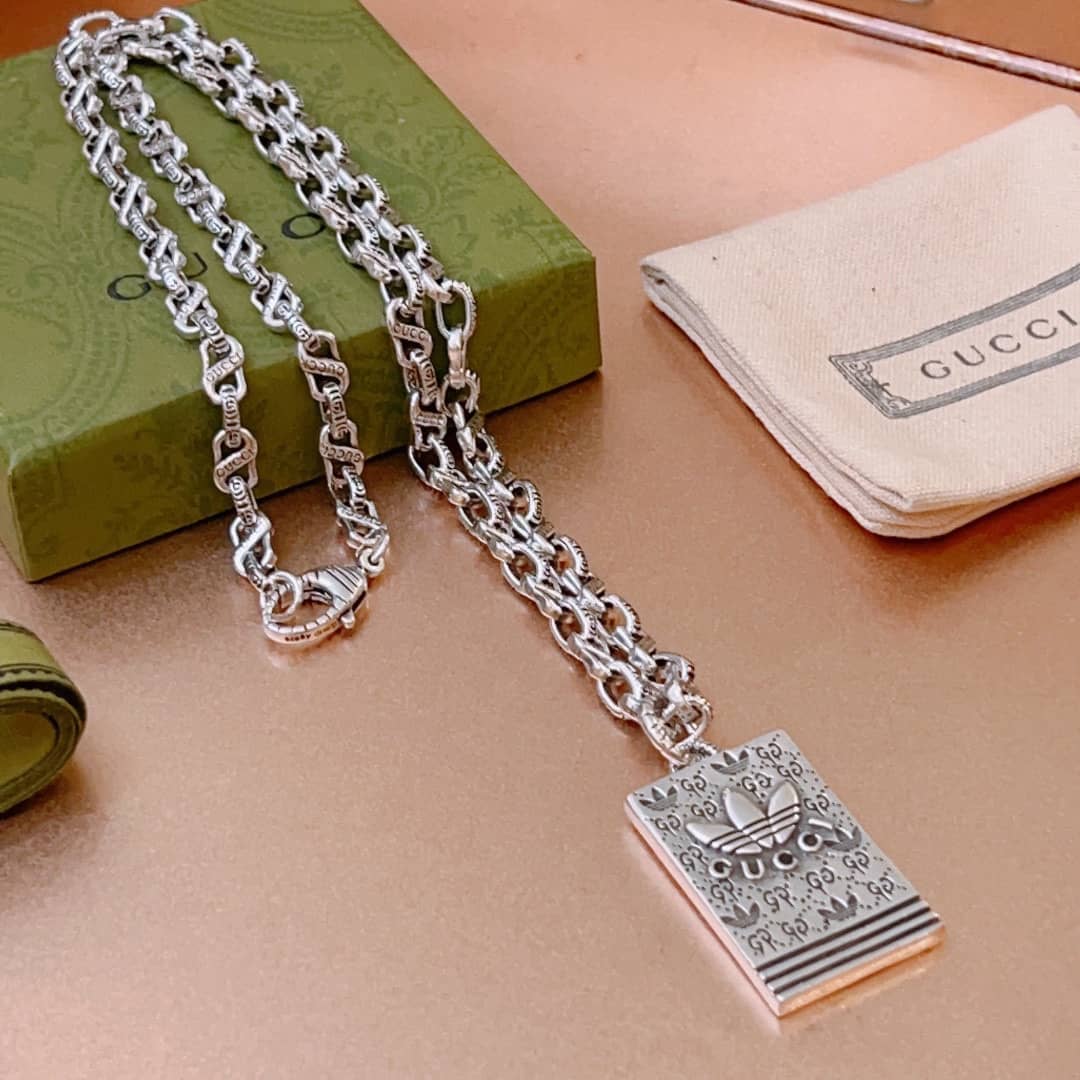 Best Replica Fake Gucci Logo Necklace - Colareps
