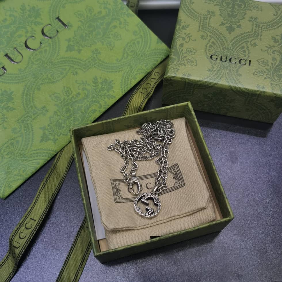 Best Replica Fake Gucci Logo Necklace - Colareps