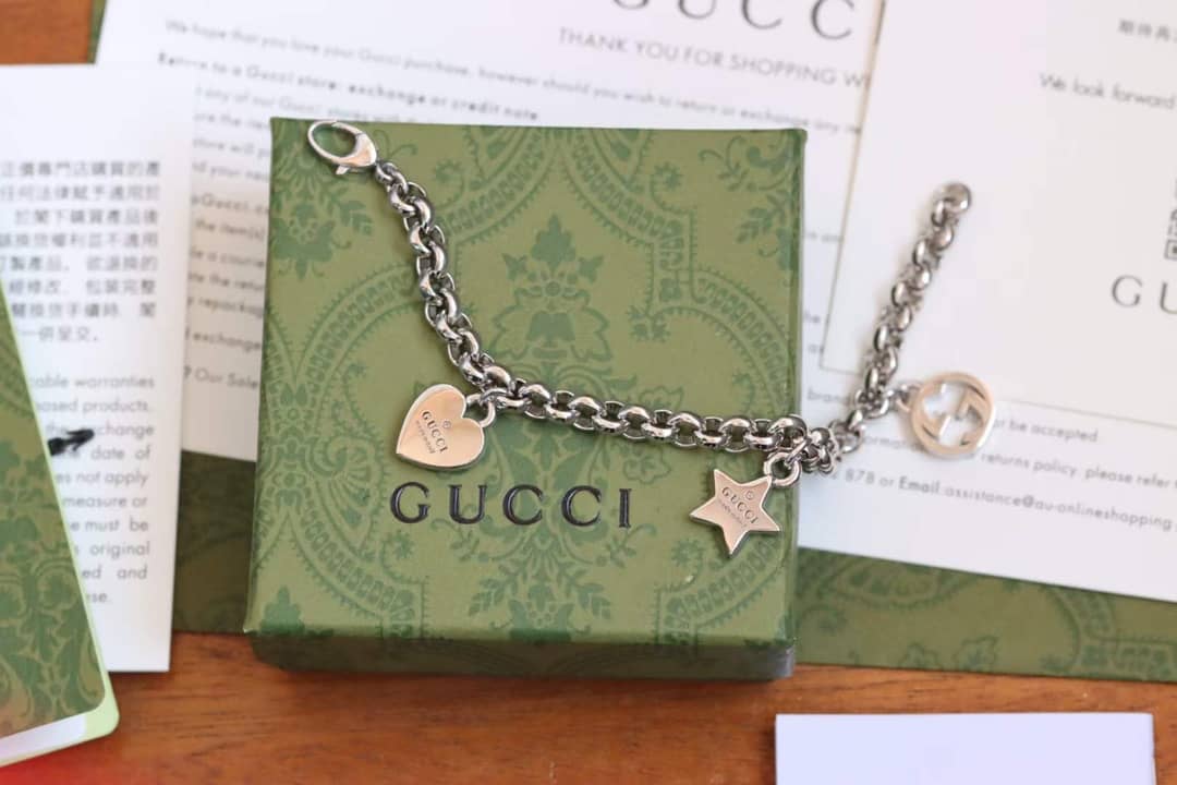Best Replica Fake Gucci Logo Bracelet - Colareps