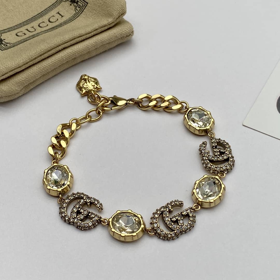 Best Replica Wholesale Gucci Logo Bracelet - Colareps