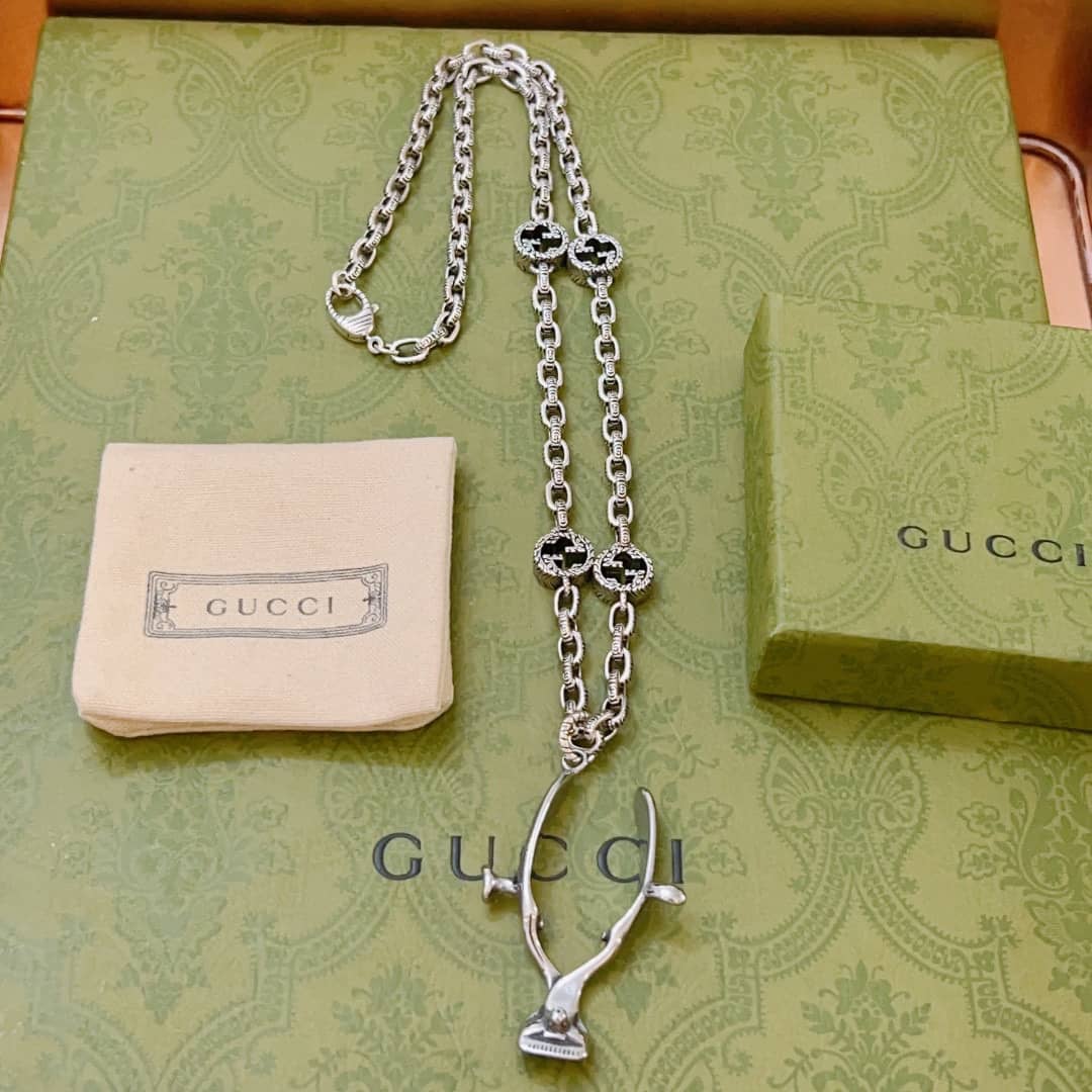 Best Replica Wholesale Gucci Logo Necklace - Colareps
