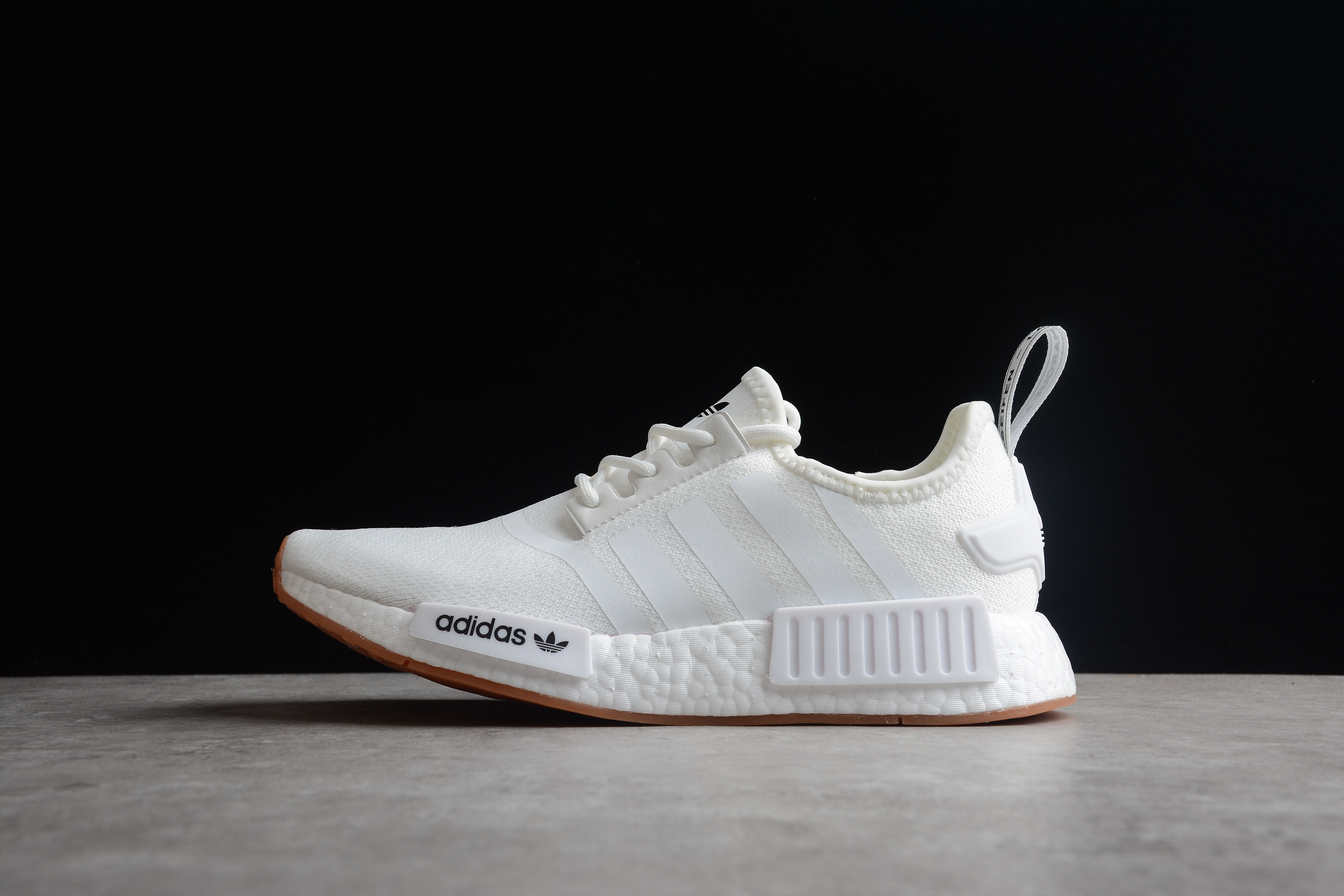 Best Replica adidas NMD R1 Primeblue White Gum GZ9260 - Colareps