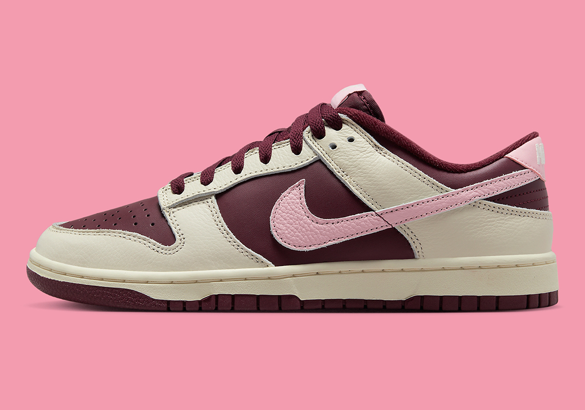 Best Replica Wmns Dunk Low  Valentine s Day  DR9705-100 - Colareps