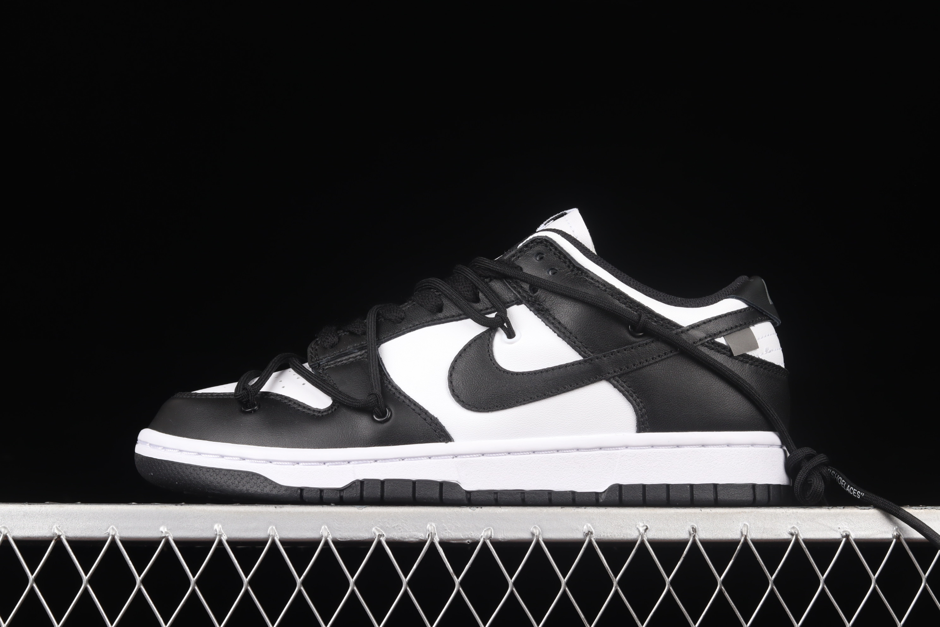 Best Replica Dunk Low Lot  Black/White  CT0856-103 - Colareps