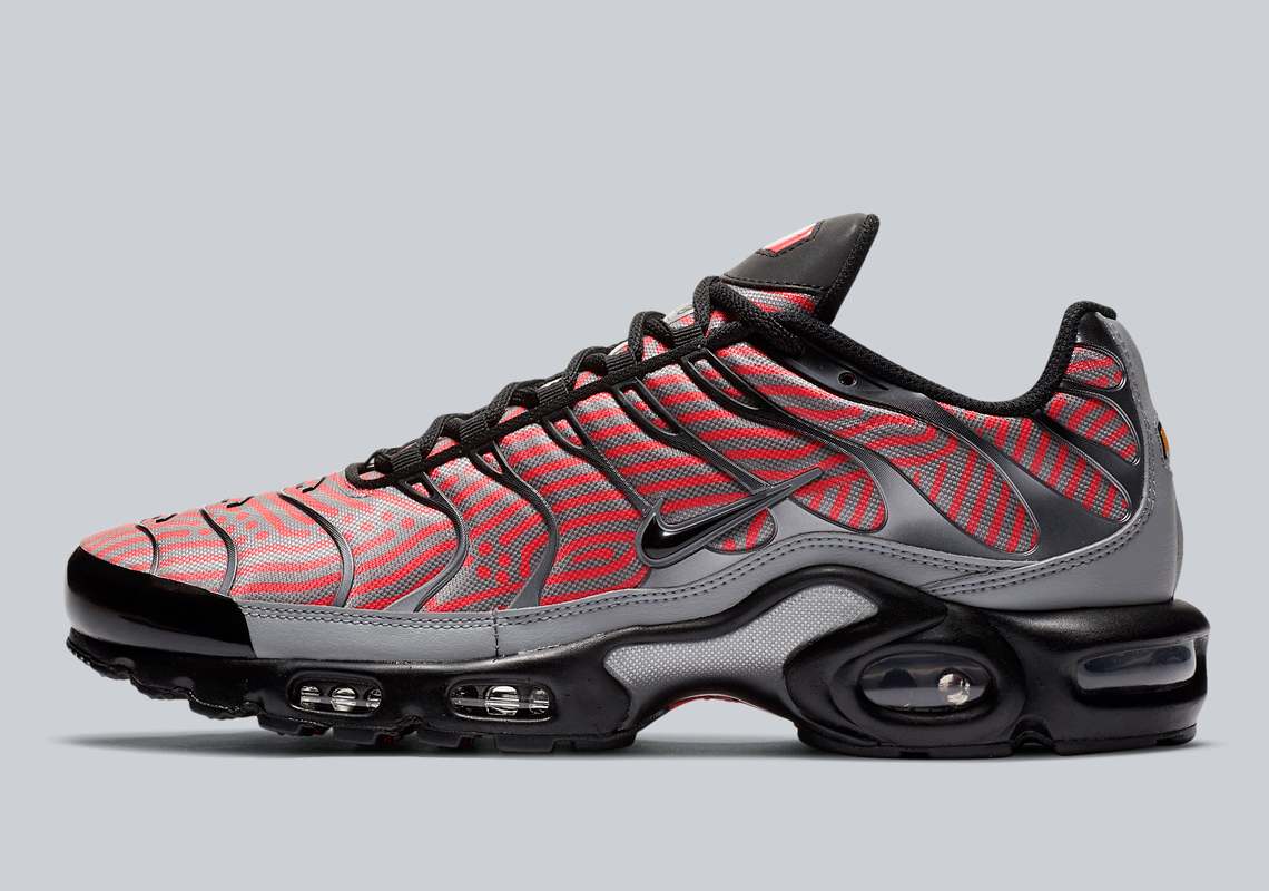Best Replica Air Max Plus  Euro Tour  CW7575-100 - Colareps