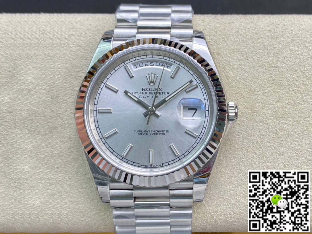 Best Replica Replica Rolex Day Date 40MM 1:1 Best Edition EW Factory Silver Dial - Colareps