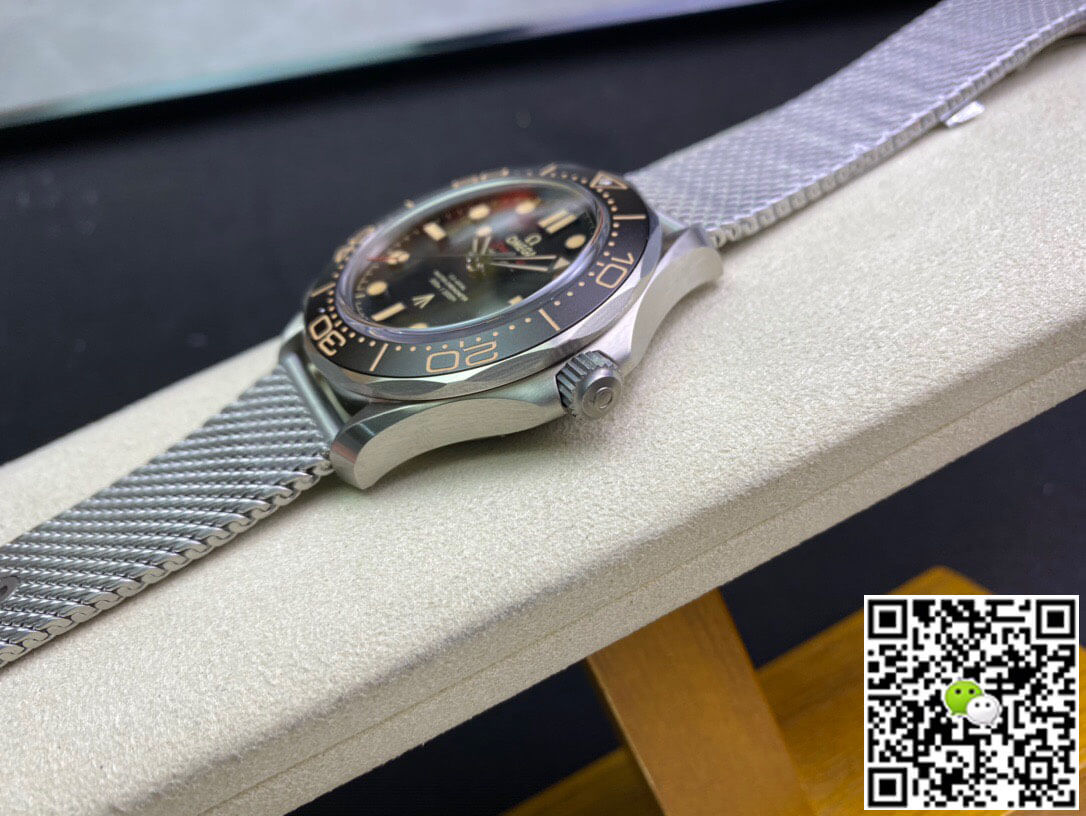 Best Replica Replica Omega Seamaster Diver 300M 007 Edition 210.90.42.20.01.001 1:1 Best Edition OR Factory Black Dial - Colareps