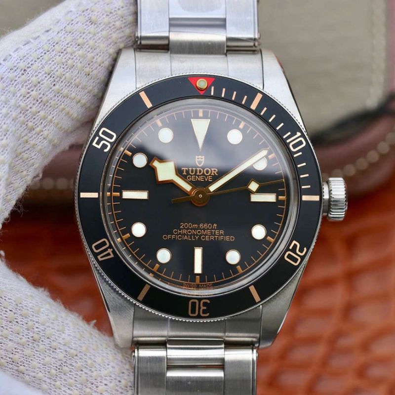 Best Replica TUDOR Replica Heritage Black Bay M79030N-0001 ZF Factory Men Watches 1:1 Best Edition Swiss ETA2824-2 - Colareps