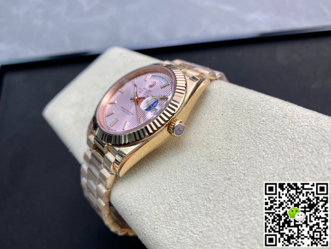 Best Replica Replica Rolex Day Date M228235-0005 1:1 Best Edition EW Factory Rose Gold - Colareps
