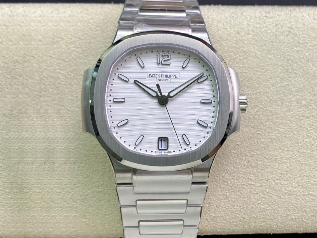 Best Replica Replica Patek Philippe Nautilus Ladies 7118/1A-010 1:1 Best Edition 3K Factory Silver Dial - Colareps