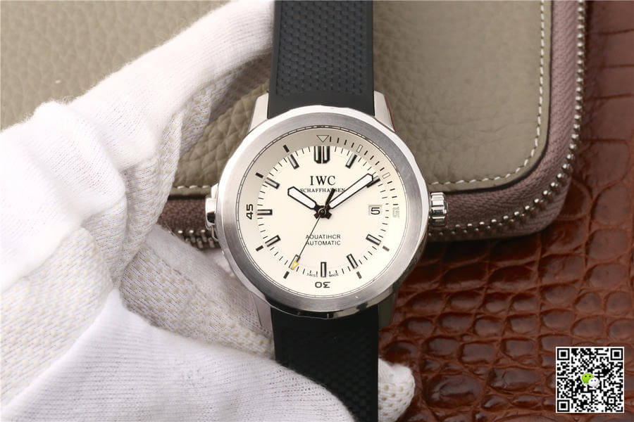 Best Replica Replica IWC Aquatimer IW329003 1:1 Best Edition V6 Factory Silver White Dial - Colareps