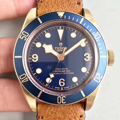 Best Replica TUDOR Replica Heritage Black Bay M79250BM ZF Factory 1:1 Best Edition Swiss ETA2824-2 Superlumed Dome-shaped Blue Dial - Colareps